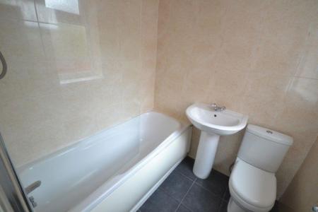 2 bedroom Property to let in Lord Byron Street, Leicester