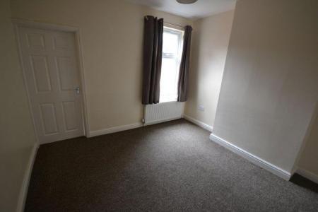 2 bedroom Property to let in Lord Byron Street, Leicester