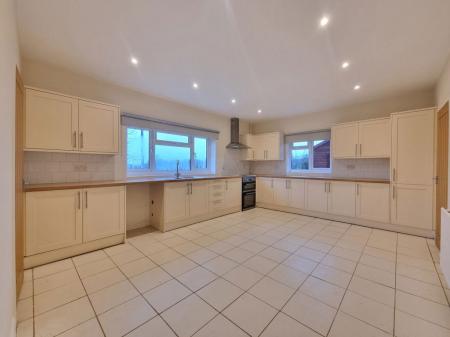 3 bedroom Property to let in Stretton Lane, Houghton-On-The-Hill, Leicester