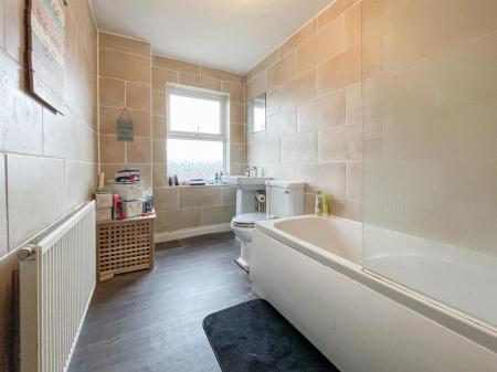 2 bedroom Terraced House for sale in Knighton Fields Road East, Knighton Fields