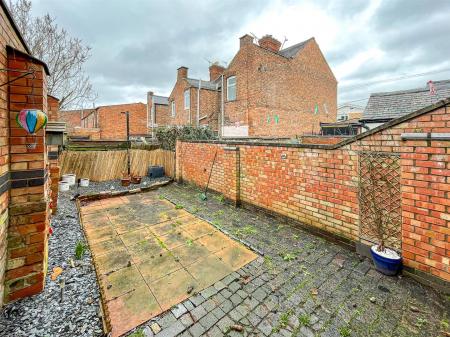 2 bedroom Terraced House for sale in Knighton Fields Road East, Knighton Fields