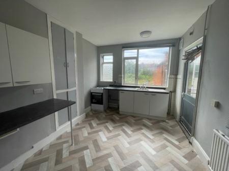 3 bedroom Property to let in Buckminster Road, Leicester