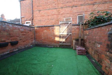 3 bedroom Property to let in Howard Road, Leicester
