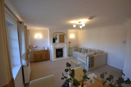 2 bedroom Property to let in Cedars Court, Leicester