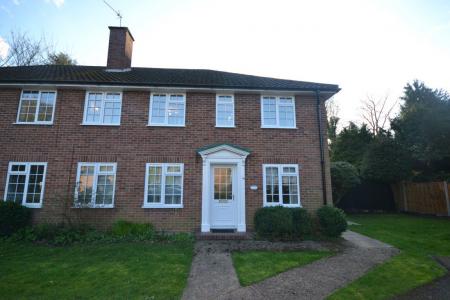 2 bedroom Property to let in Cedars Court, Leicester