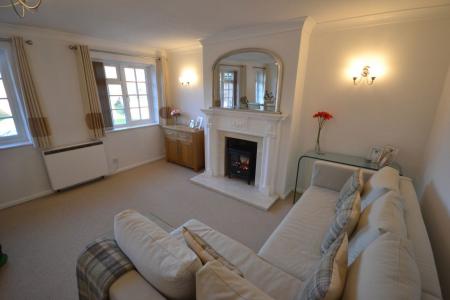 2 bedroom Property to let in Cedars Court, Leicester