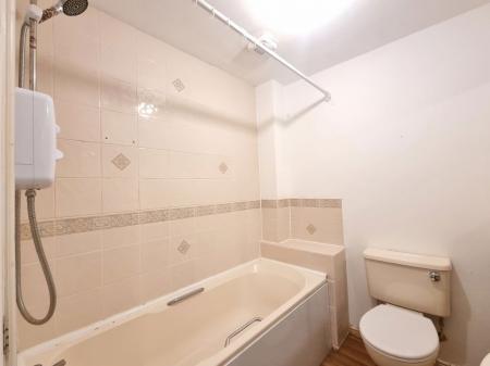 2 bedroom Property to let in Hilcot Green, Leicester