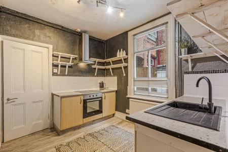 3 bedroom Terraced House for sale in Harrow Road, Leicester