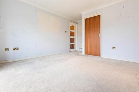 2 bedroom Apartment for sale in The Lawns, Stoneygate Road, Leicester