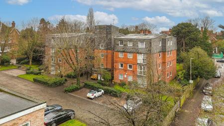 2 bedroom Apartment for sale in The Lawns, Stoneygate Road, Leicester