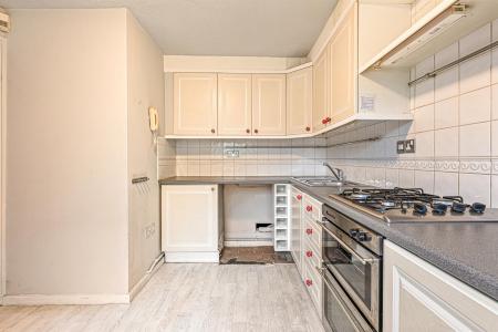 2 bedroom Apartment for sale in The Lawns, Stoneygate Road, Leicester