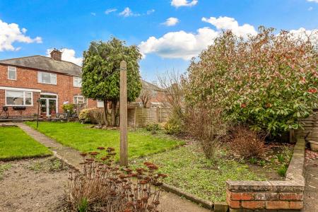 3 bedroom Semi-detached house for sale in Stanfell Road, Leicester