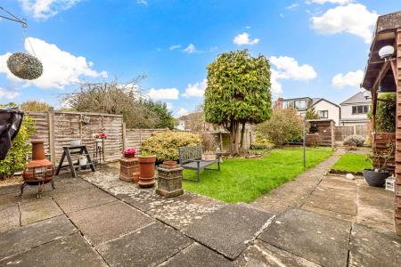 3 bedroom Semi-detached house for sale in Stanfell Road, Leicester