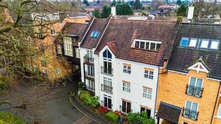 2 bedroom Apartment for sale in Hermitage Court, Honeywell Close, Oadby, Leicester