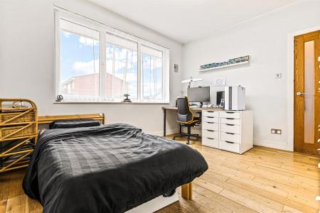 3 bedroom Bungalow for sale in Winders Way, Aylestone, Leicester