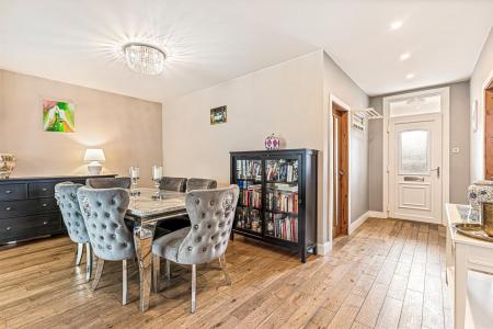 3 bedroom Bungalow for sale in Winders Way, Aylestone, Leicester