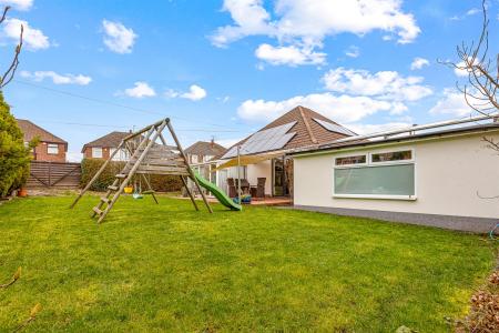 3 bedroom Bungalow for sale in Winders Way, Aylestone, Leicester