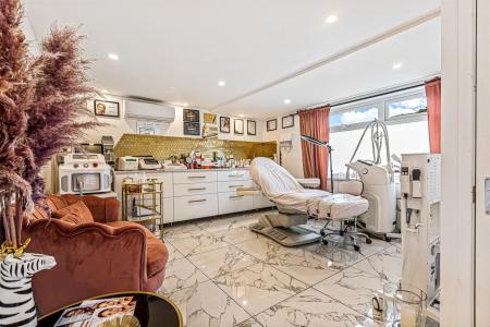 3 bedroom Bungalow for sale in Winders Way, Aylestone, Leicester