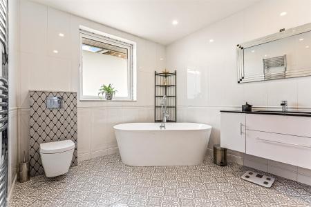 3 bedroom Bungalow for sale in Winders Way, Aylestone, Leicester