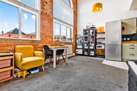 3 bedroom Apartment for sale in Cowper Street, Leicester