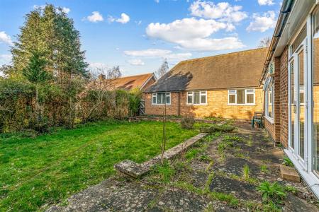 3 bedroom Detached bungalow for sale in Moreland Avenue, Leicester