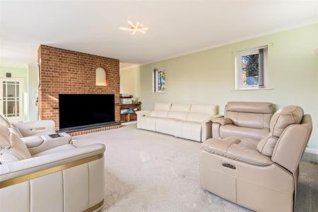 3 bedroom Detached bungalow for sale in Moreland Avenue, Leicester