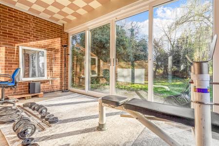 3 bedroom Detached bungalow for sale in Moreland Avenue, Leicester