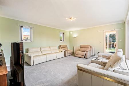 3 bedroom Detached bungalow for sale in Moreland Avenue, Leicester