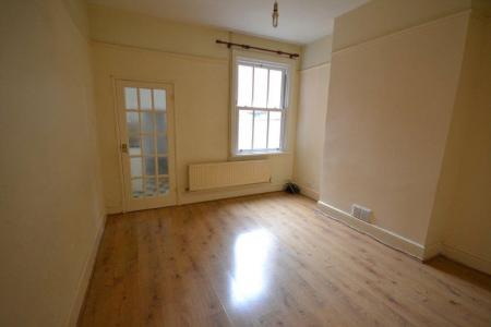 2 bedroom Property to let in St Leonards Road, Leicester