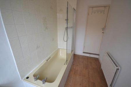 2 bedroom Property to let in St Leonards Road, Leicester
