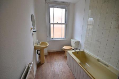 2 bedroom Property to let in St Leonards Road, Leicester