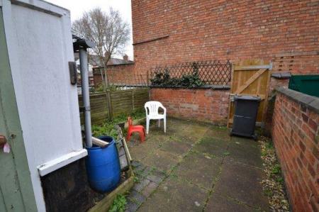 2 bedroom Property to let in St Leonards Road, Leicester