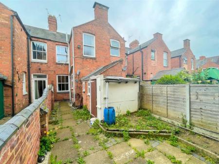 2 bedroom Property to let in St Leonards Road, Leicester