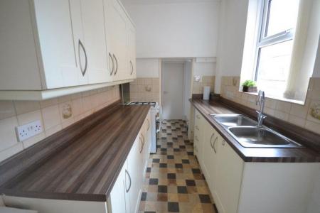 2 bedroom Property to let in St Leonards Road, Leicester