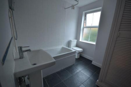 2 bedroom Property to let in Edward Road, Leicester