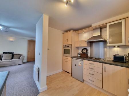 2 bedroom Property to let in Princess Road East, Leicester