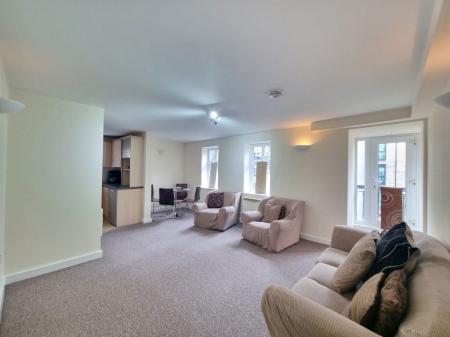 2 bedroom Property to let in Princess Road East, Leicester