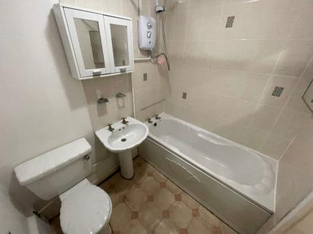 1 bedroom Property to let in North Avenue, Stoneygate, Leicester