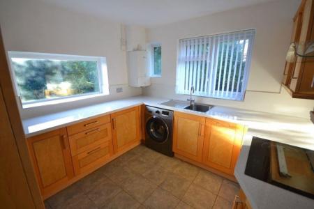 2 bedroom Property to let in Cedars Court, Leicester