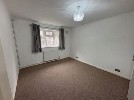 2 bedroom Property to let in Cedars Court, Leicester