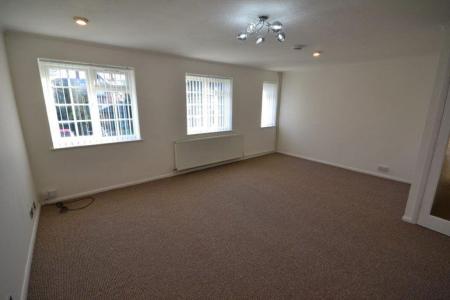 2 bedroom Property to let in Cedars Court, Leicester