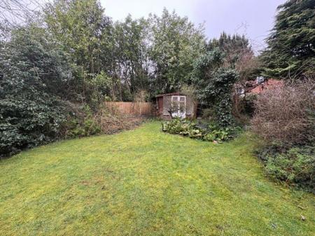 2 bedroom Property to let in Cedars Court, Leicester