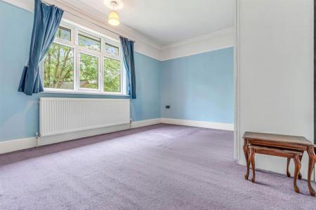 5 bedroom Property to let in London Road, Leicester
