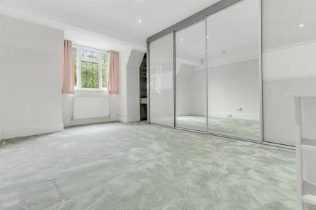 5 bedroom Property to let in London Road, Leicester