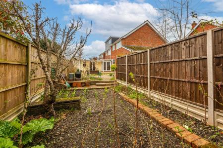 3 bedroom Detached house for sale in Eton Close, Leicester