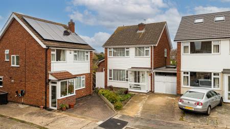 3 bedroom Detached house for sale in Eton Close, Leicester