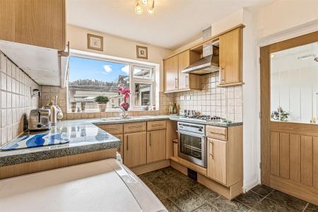 3 bedroom Detached house for sale in Eton Close, Leicester