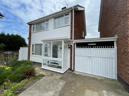 3 bedroom Detached house for sale in Eton Close, Leicester