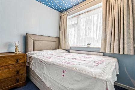 3 bedroom Detached house for sale in Eton Close, Leicester