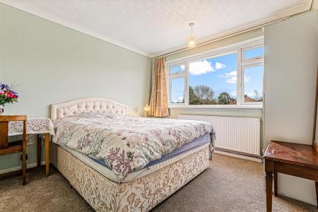 3 bedroom Detached house for sale in Eton Close, Leicester